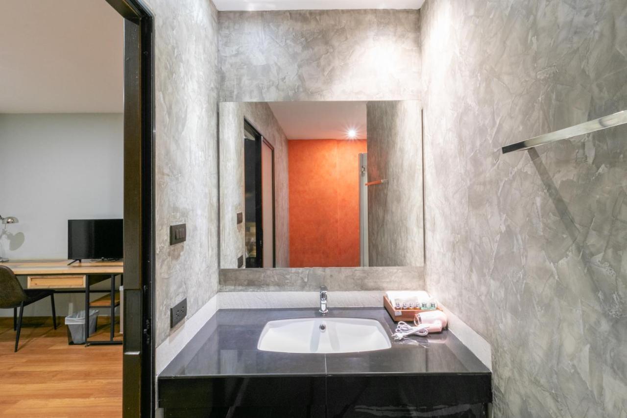 Zleepmotion Bangkok Hostel ภายนอก รูปภาพ
