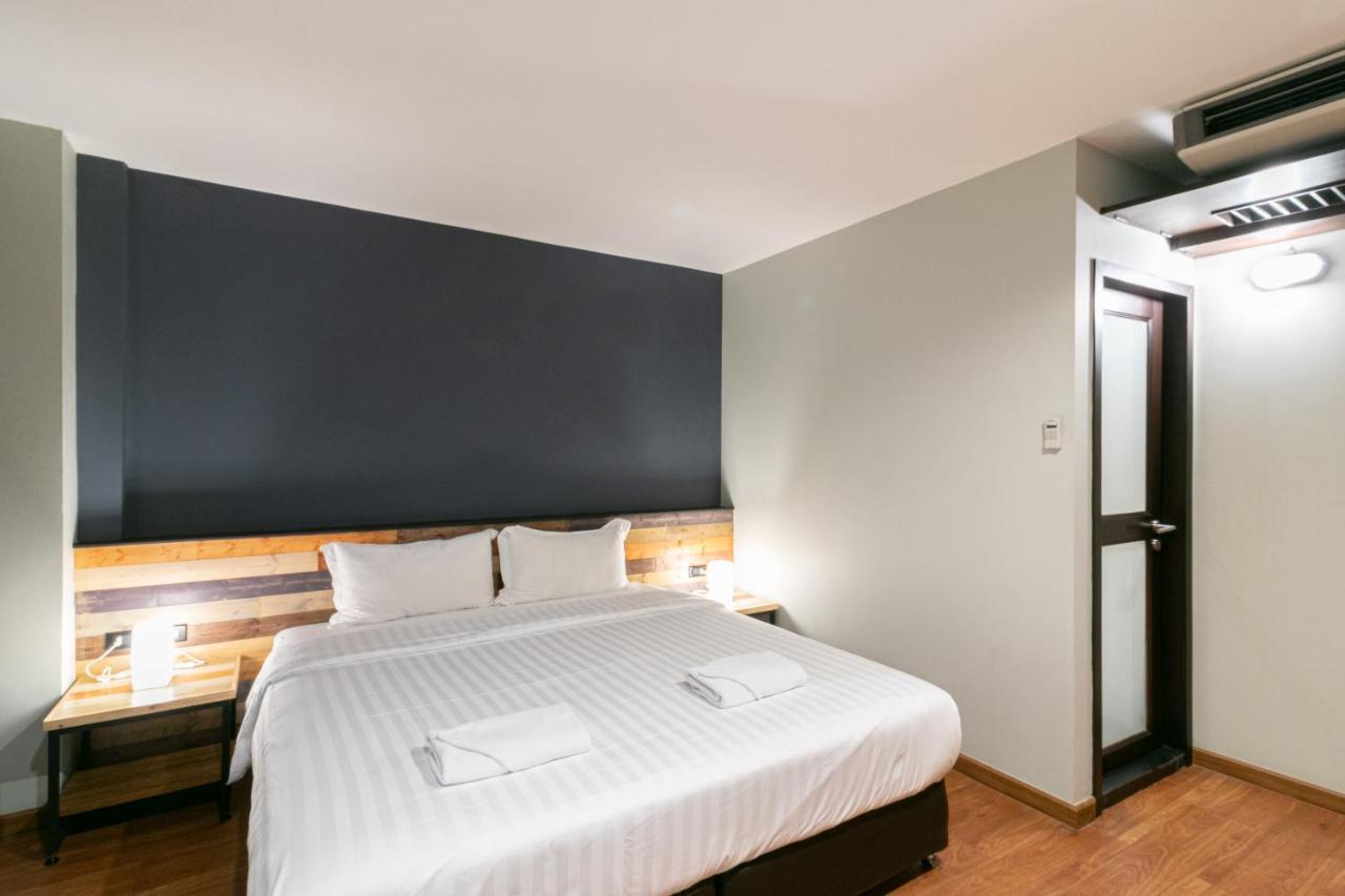 Zleepmotion Bangkok Hostel ภายนอก รูปภาพ