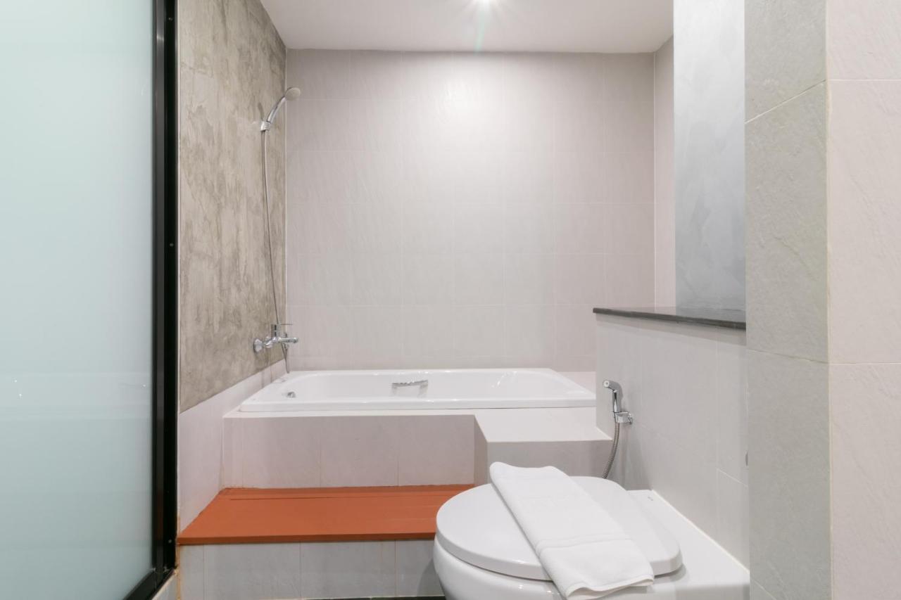 Zleepmotion Bangkok Hostel ภายนอก รูปภาพ
