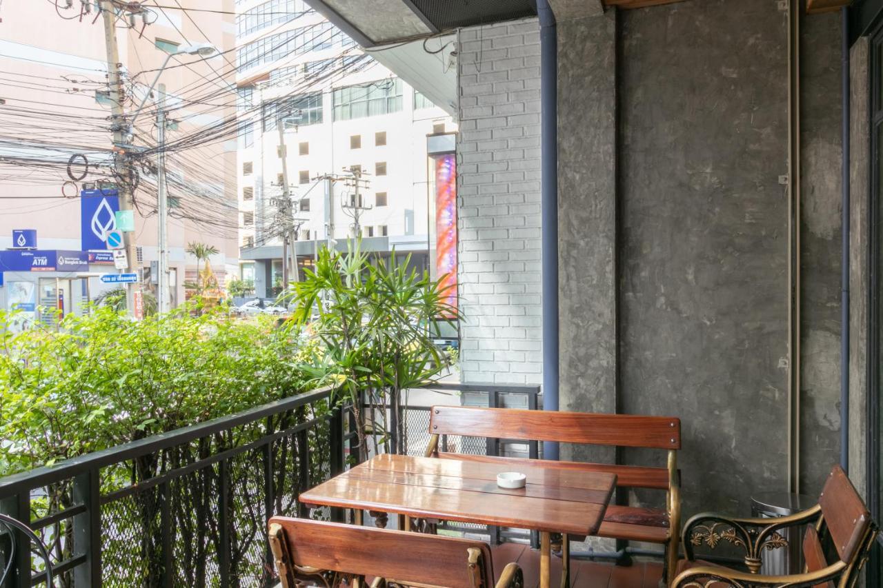 Zleepmotion Bangkok Hostel ภายนอก รูปภาพ